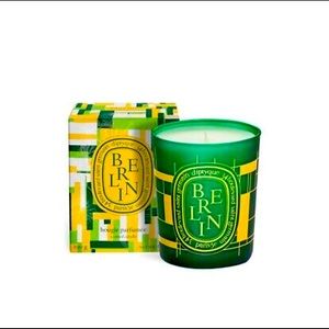 This is the 2021 Diptyque BERLIN City Candle.